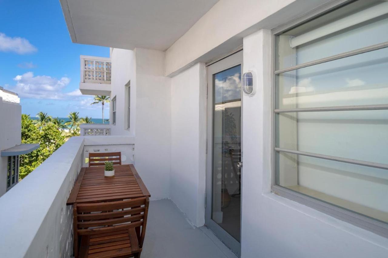 Strand Ocean Drive Suites Miami Beach Exterior foto
