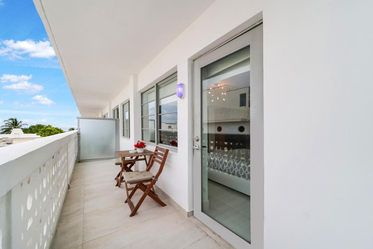 Strand Ocean Drive Suites Miami Beach Exterior foto