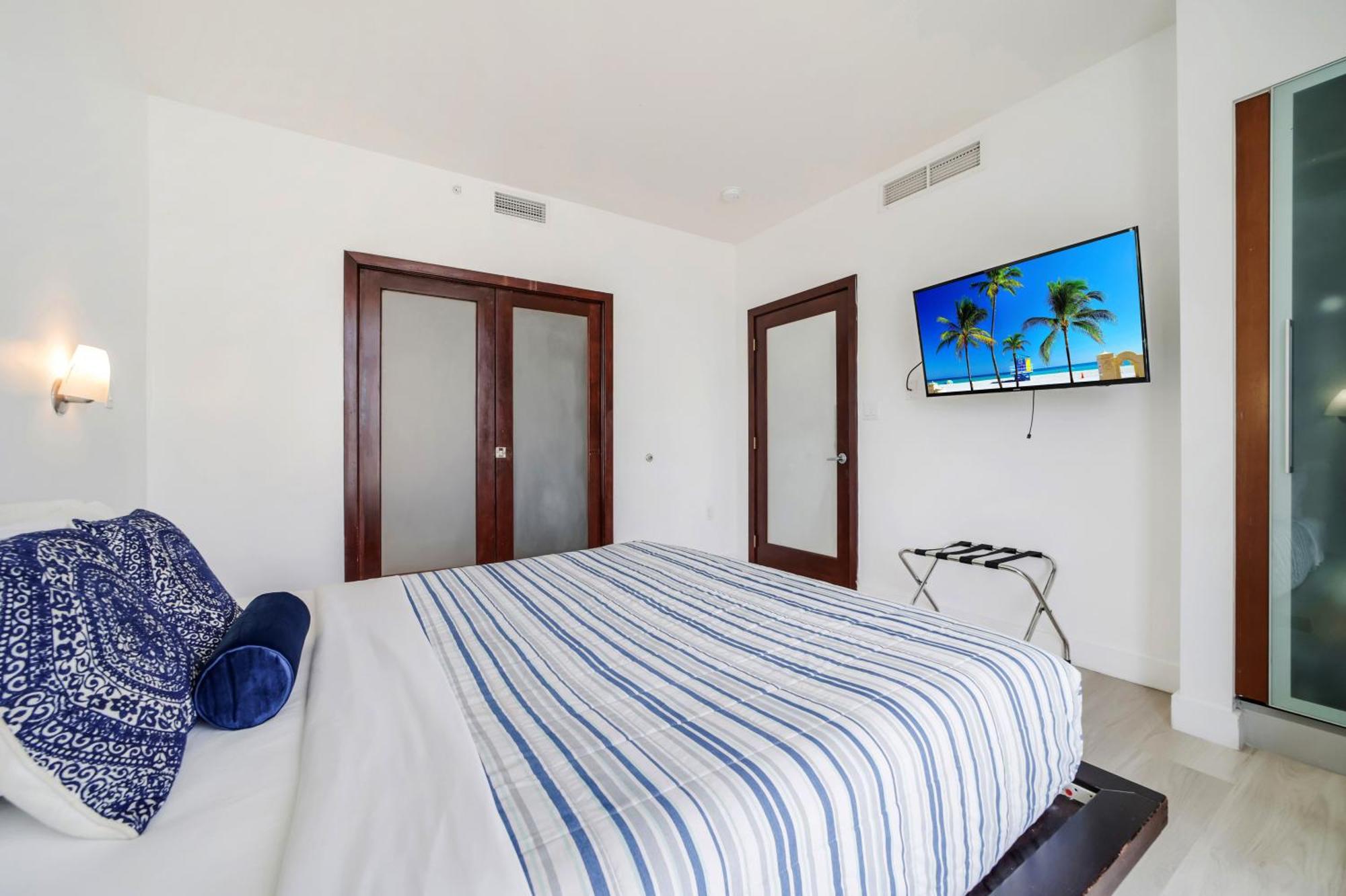 Strand Ocean Drive Suites Miami Beach Exterior foto